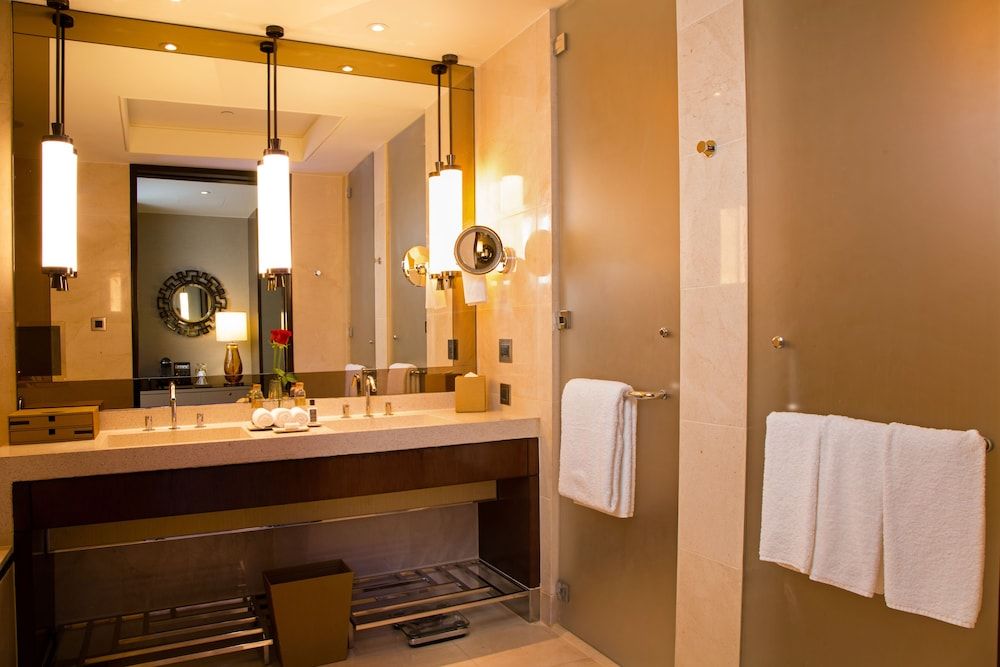 City of Dreams - Nüwa Manila - Bathroom