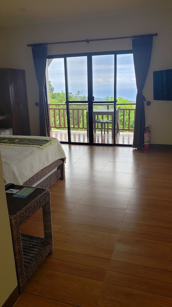 Infinity Heights Resort - Room