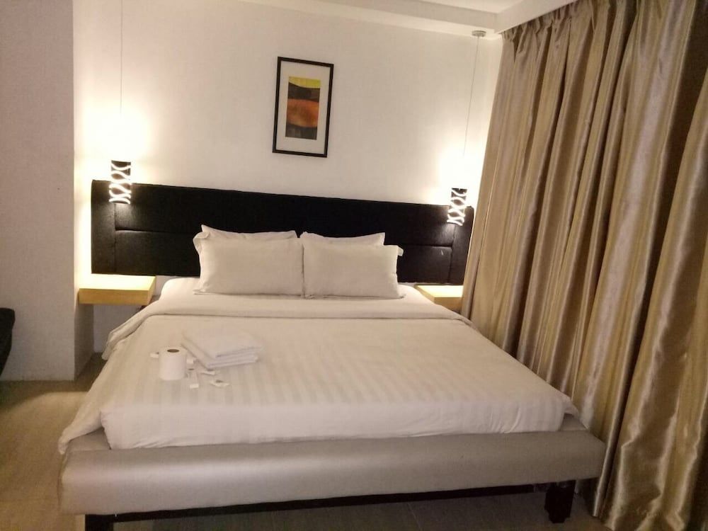 Dragonlink Suites - Room - 1