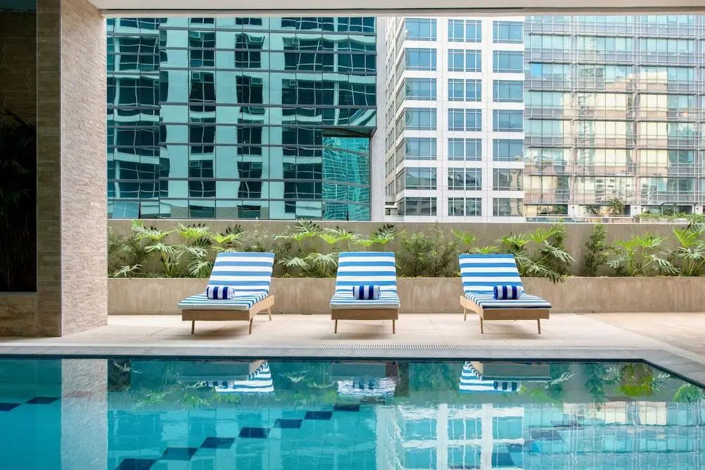 The Sphere Serviced Residences Managed by HII - Indoor pool - 2