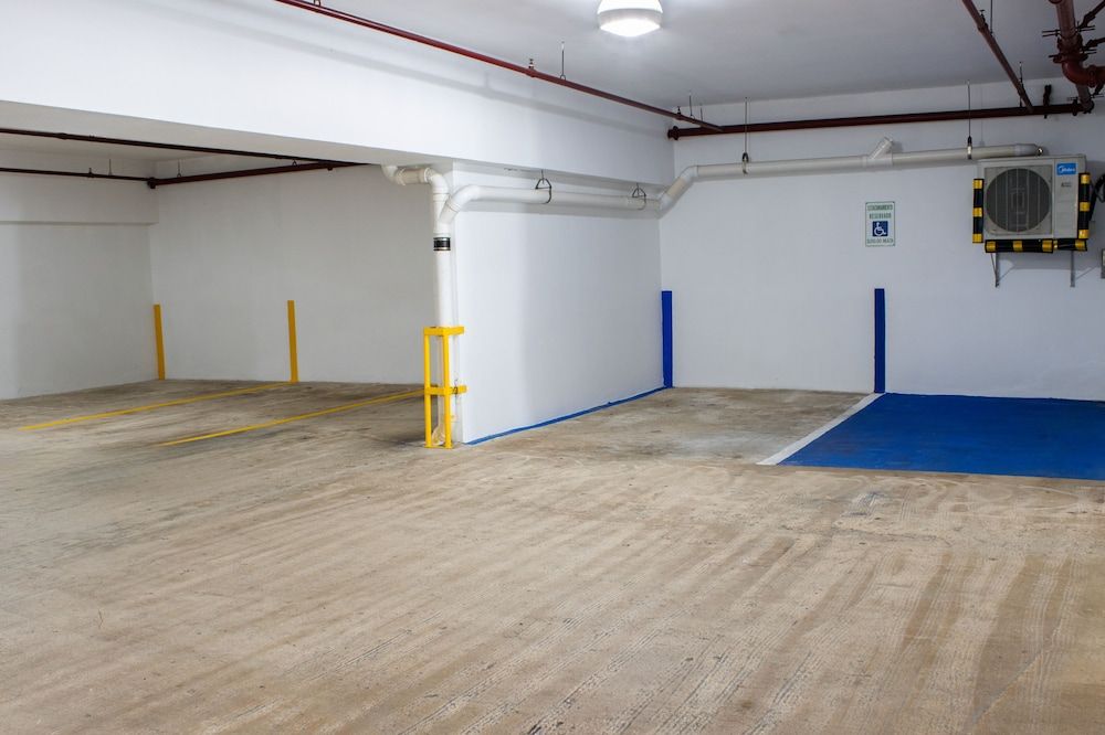 Ciqala Suites Hotel - Wheelchair accessible van parking