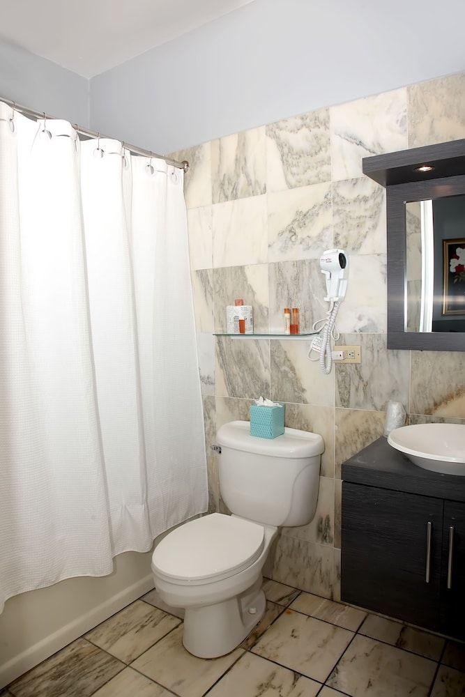 Coral Princess Hotel - Bathroom - 4