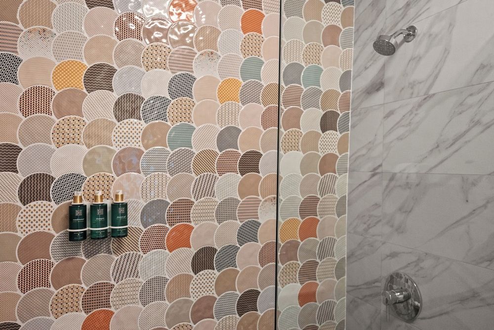 The Weekender by Otium - Bathroom shower - 3