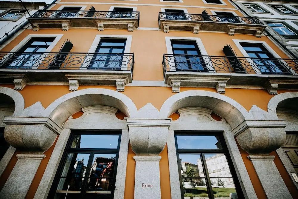Exmo Hotel by Olivia - Front of property - 2