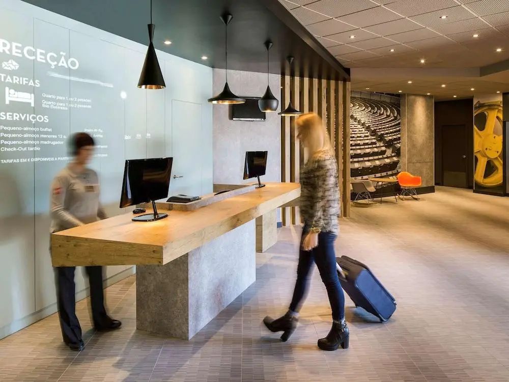 波尔图盖亚宜必思酒店 - Reception - 1