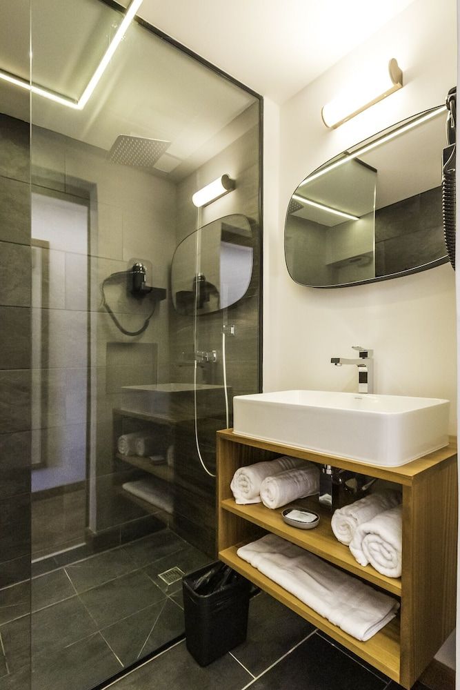 Hôtel Latitude 21 - Bathroom - 1