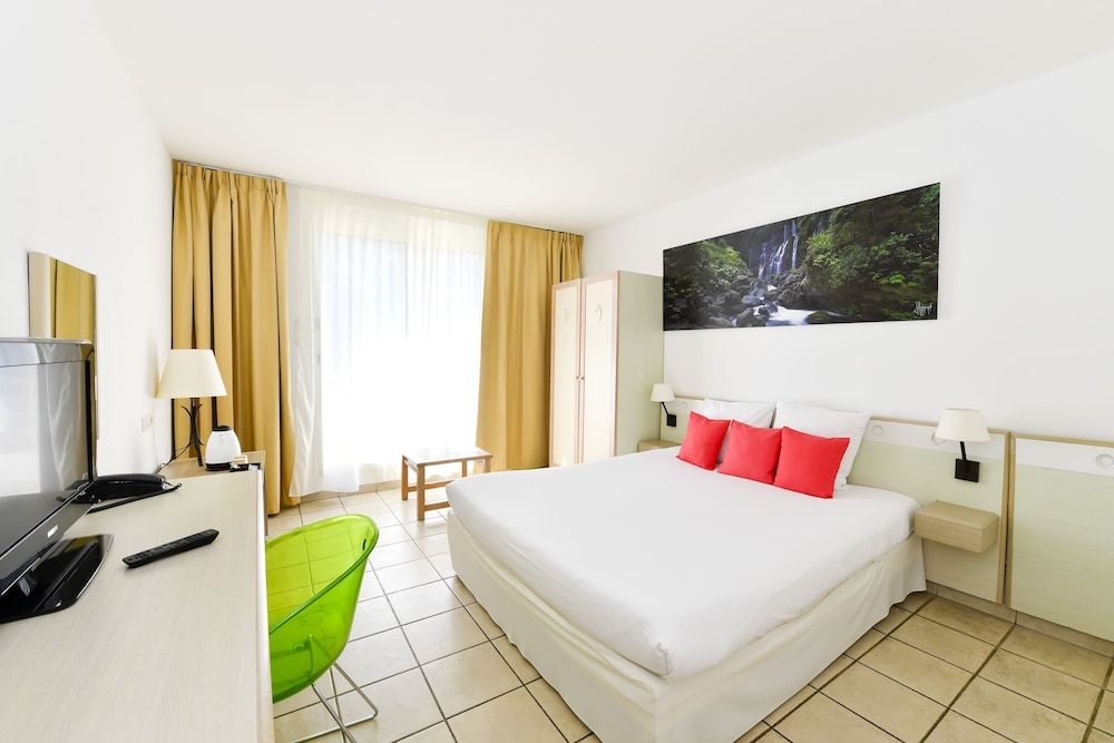 Le Relais de L'Hermitage - Room - 4