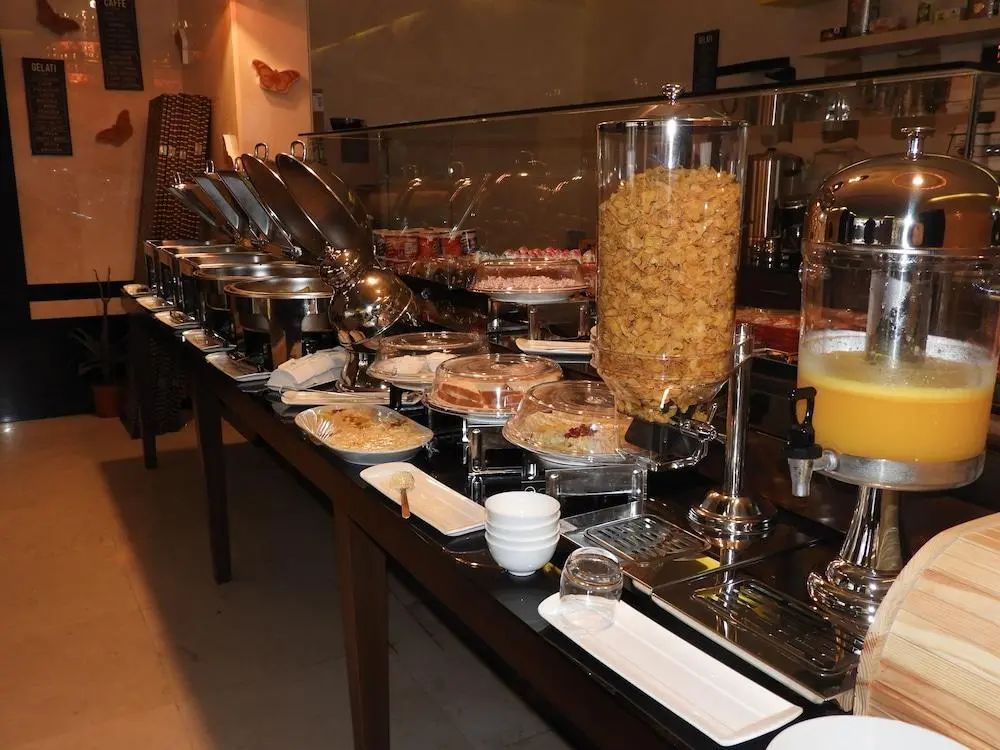 Swiss Blue Hotel - Breakfast buffet - 2