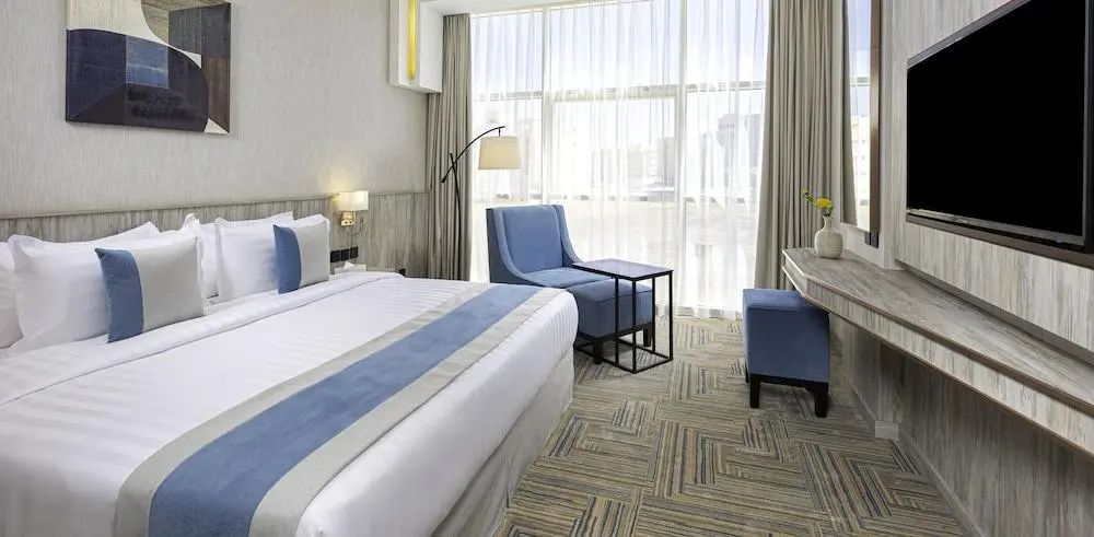 The Seasons Hotels - Primary image