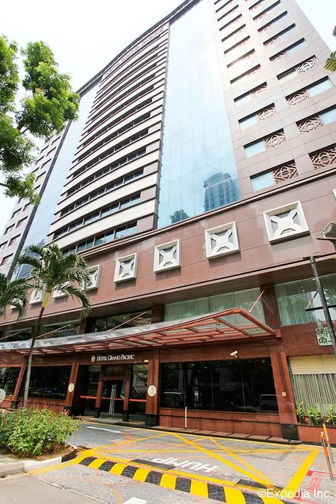Hotel Grand Pacific - Front of property - 2