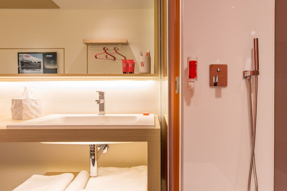 Yaas Hotel Dakar Almadies - Bathroom - 4