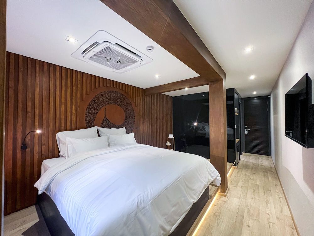 The Nhorm Hotel Ratchada - Room - 2