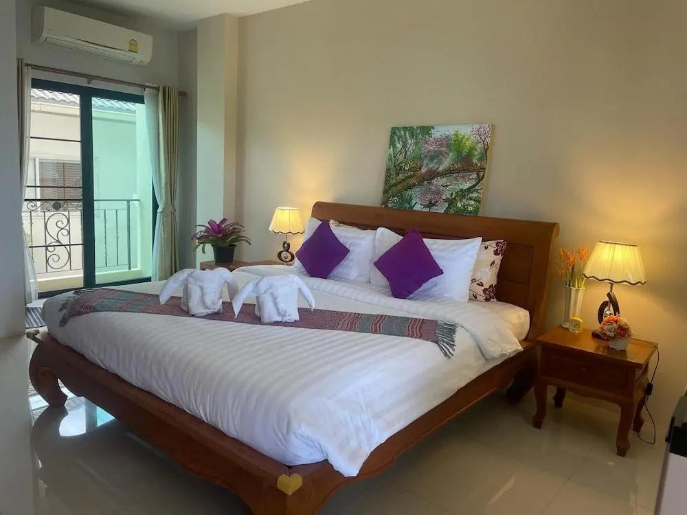 Laph Kham House photo
