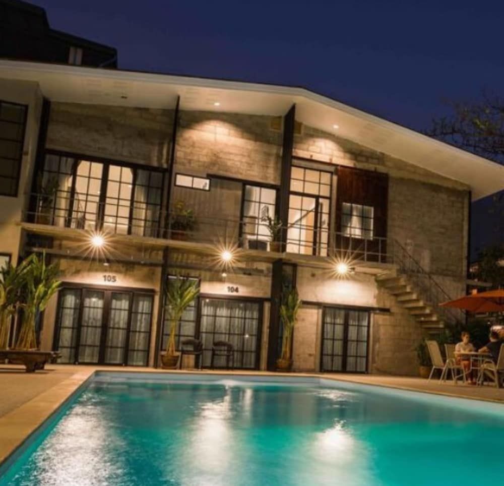 What's Up Chiang Mai - Hostel - Outdoor pool - 2