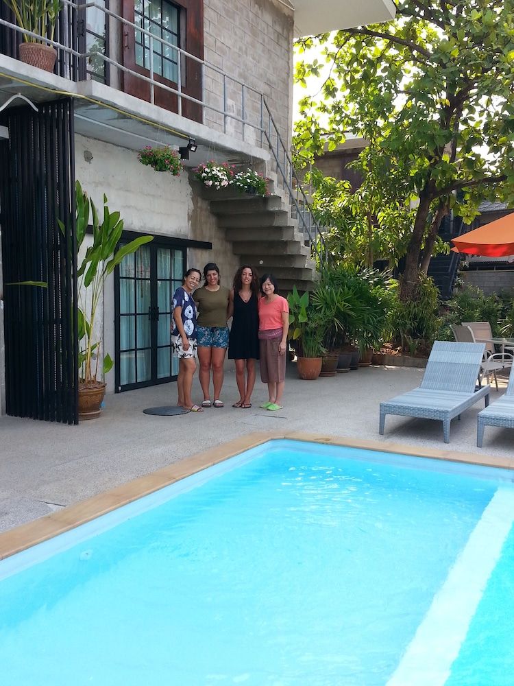 What's Up Chiang Mai - Hostel - Outdoor pool - 1