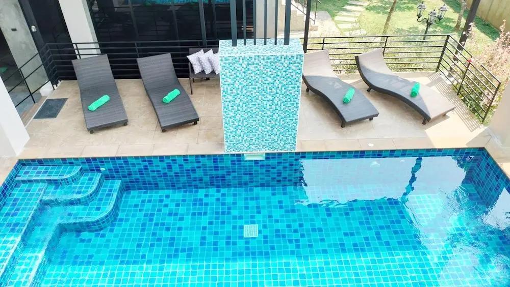 Villa Rajapruek Entire 3 villas 7 bedrooms near airport photo