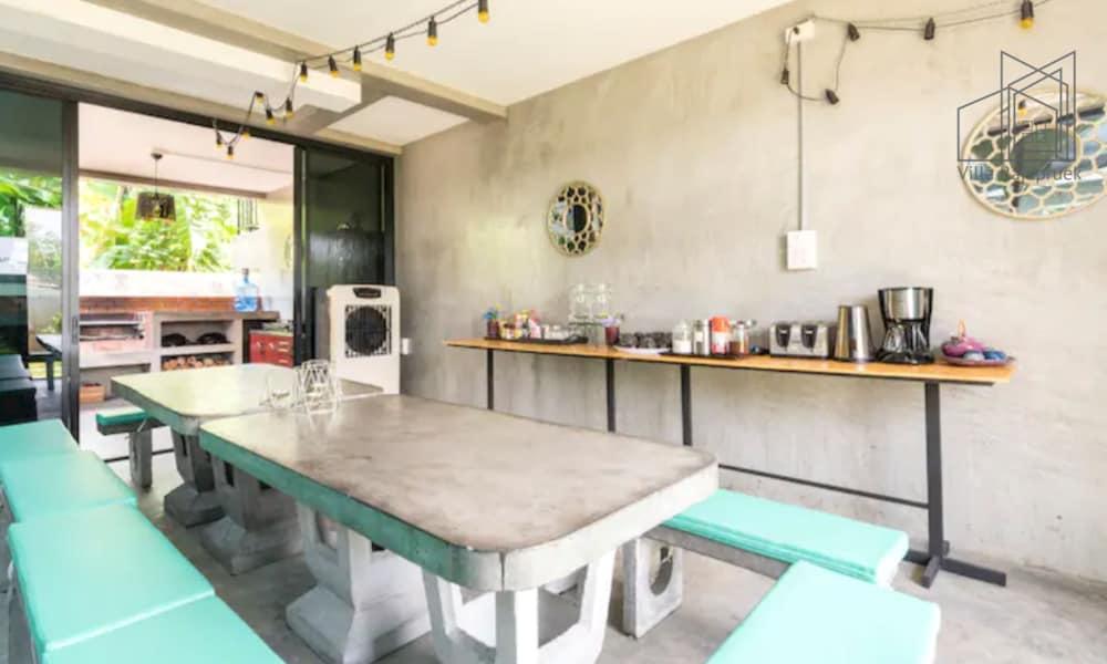 Villa Rajapruek Entire 3 villas 7 bedrooms near airport photo