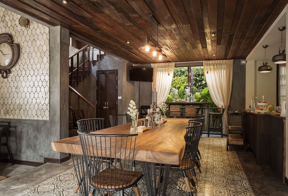 ONCE (upon a time) Chiang Mai Boutique Home - Breakfast area - 1