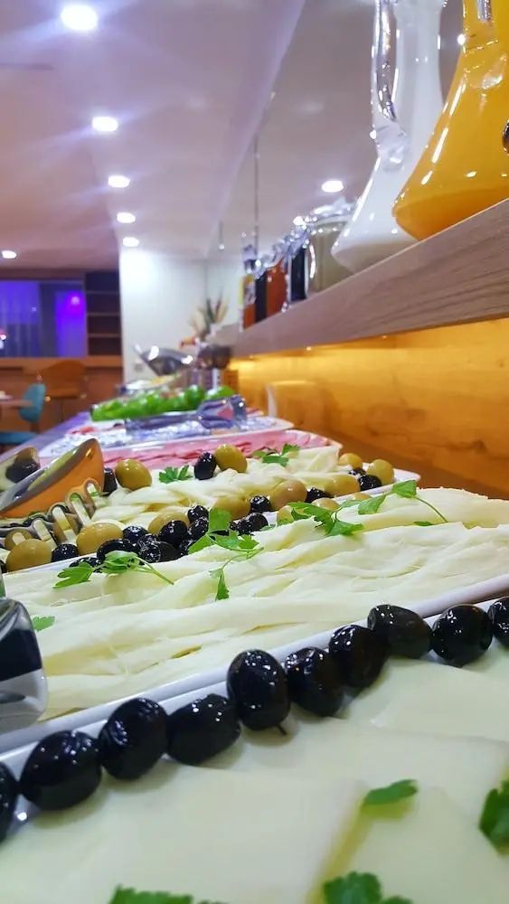 Marina Hotel - Breakfast buffet - 2