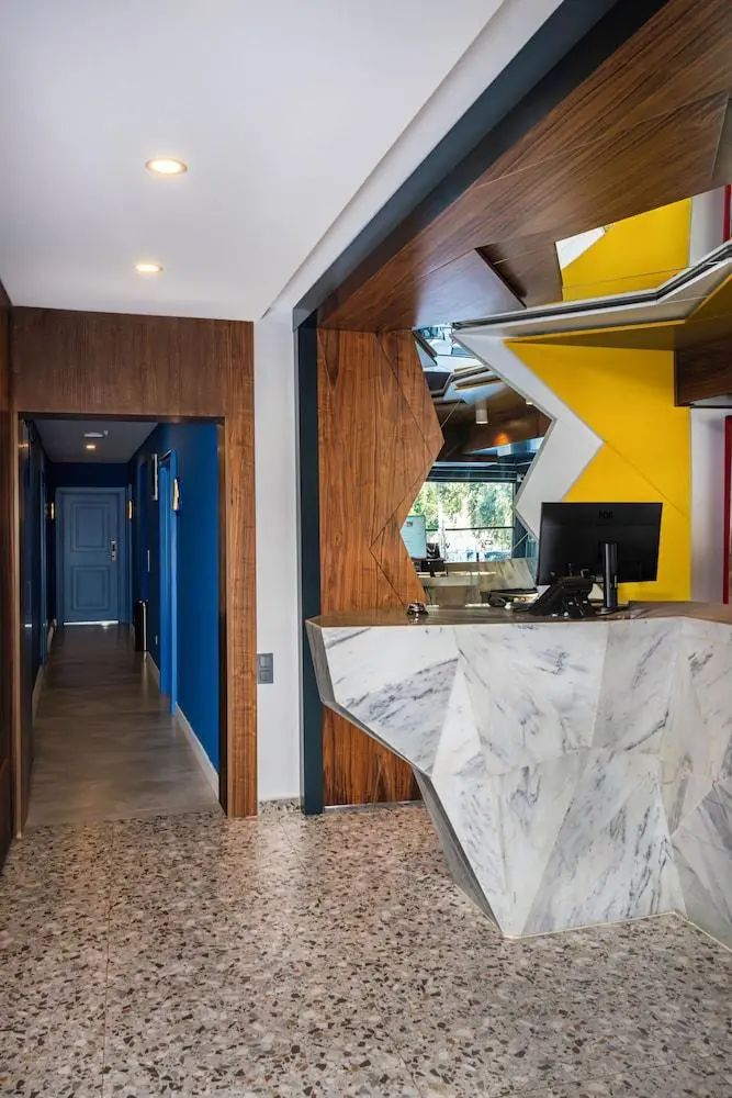 럭키 몽키 미디 호텔 - Reception