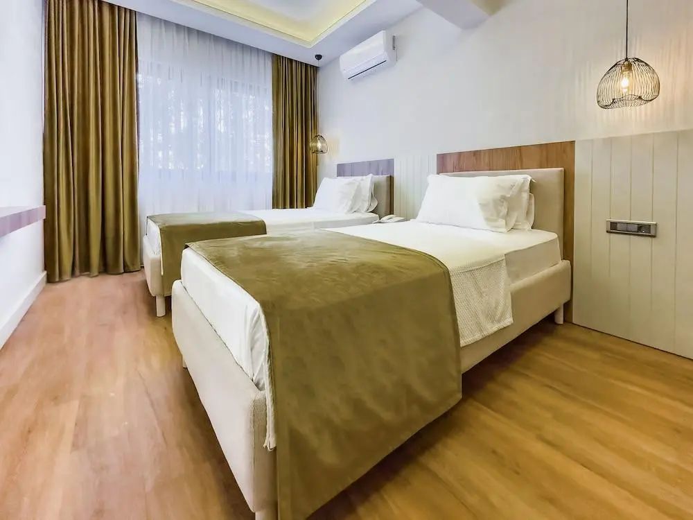 Dedeoğlu Port Hotel - Garden view - 2