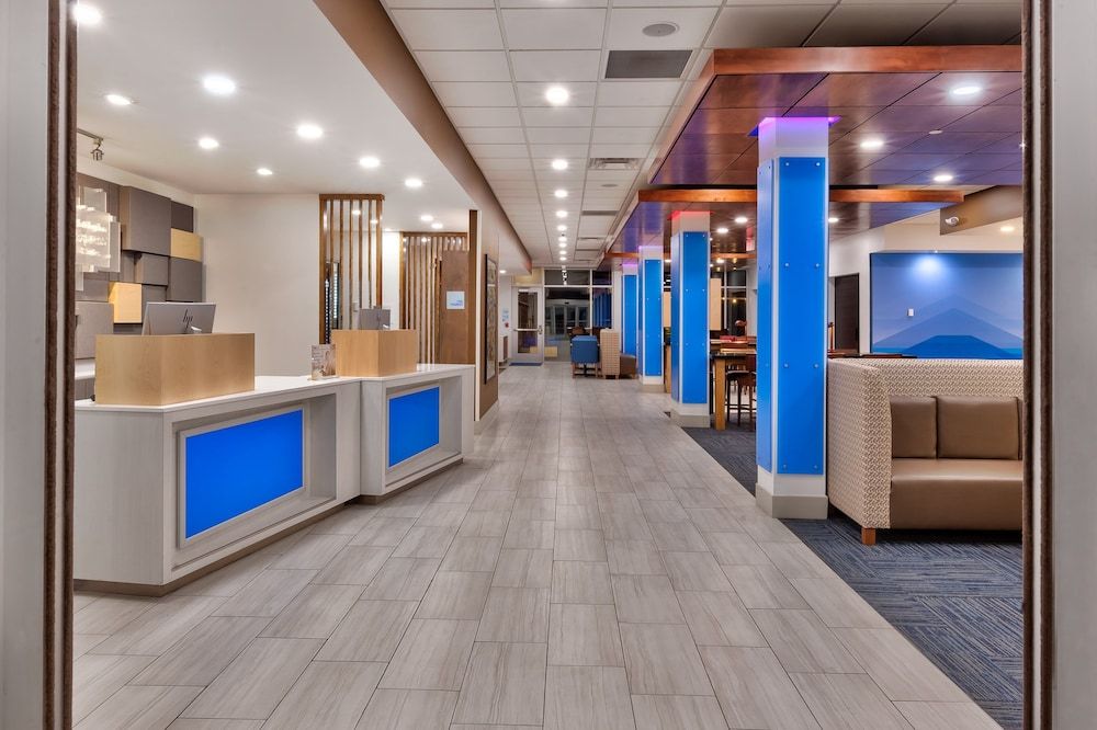 Holiday Inn Express & Suites Milan – Sandusky Area by IHG - Exterior - 2