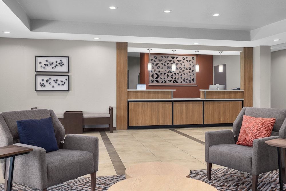 Candlewood Suites Alexandria by IHG - Exterior - 2