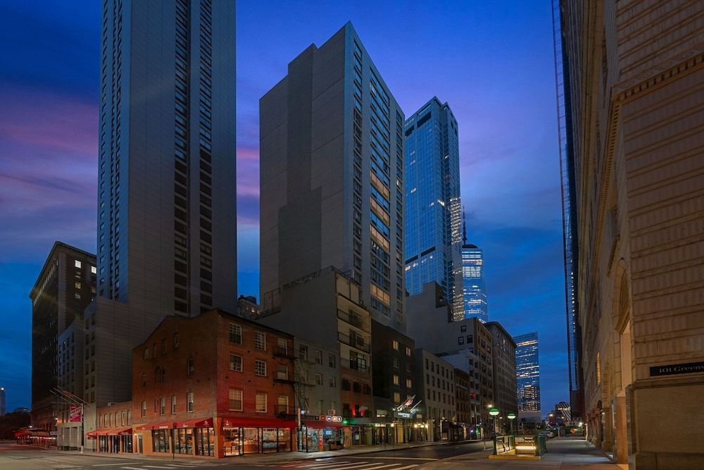Courtyard by Marriott New York World Trade Center Area - Exterior - 1