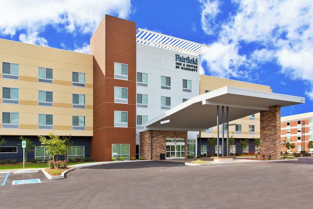 Fairfield Inn & Suites by Marriott Birmingham Colonnade - Exterior - 1