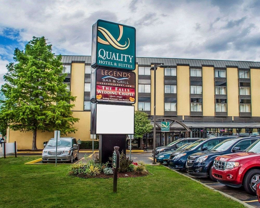 Quality Hotel & Suites At The Falls - Exterior - 1