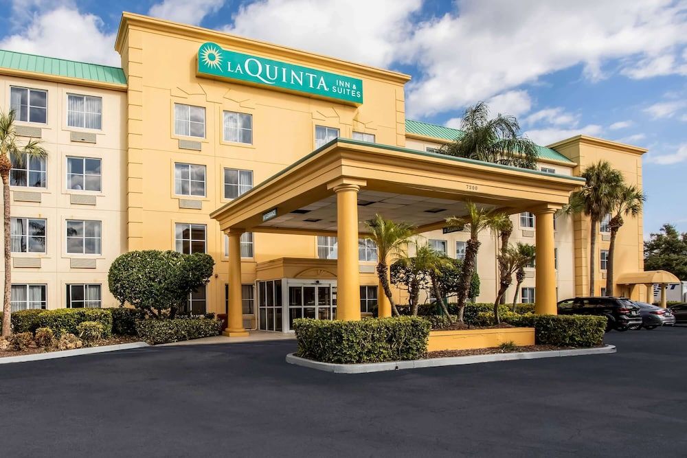 La Quinta Inn & Suites by Wyndham Melbourne Viera - Exterior - 1