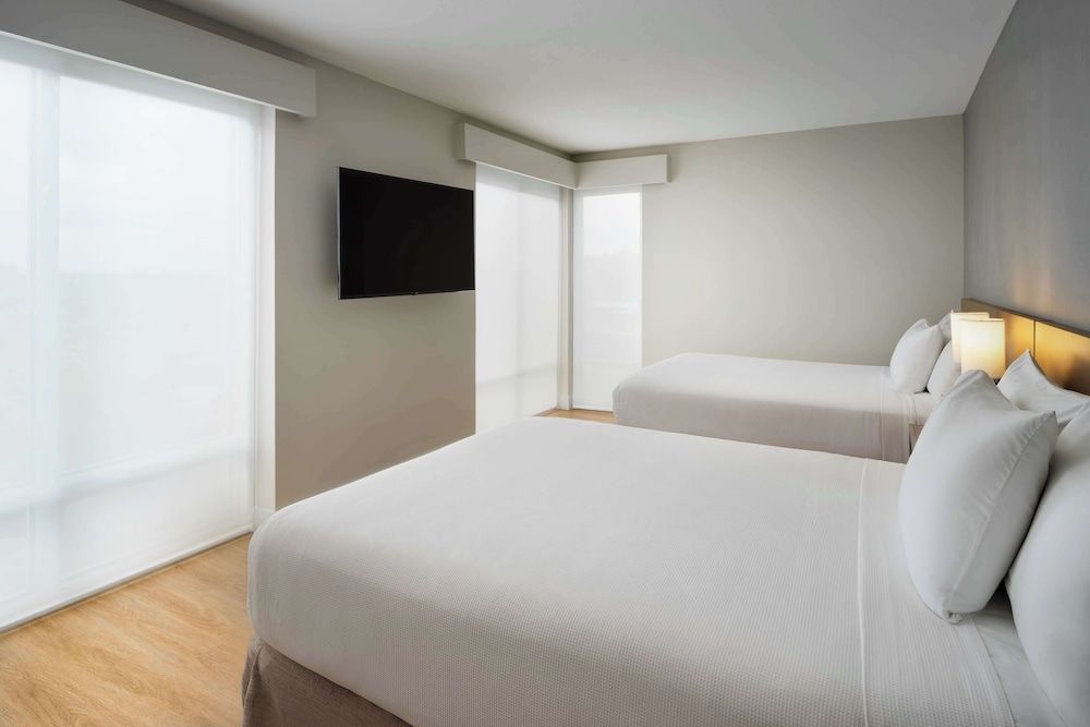 Hyatt Place Melbourne Airport - Room - 1