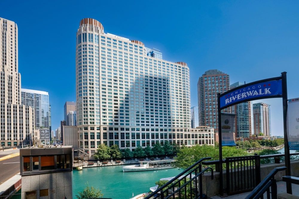 Sheraton Grand Chicago Riverwalk - Exterior
