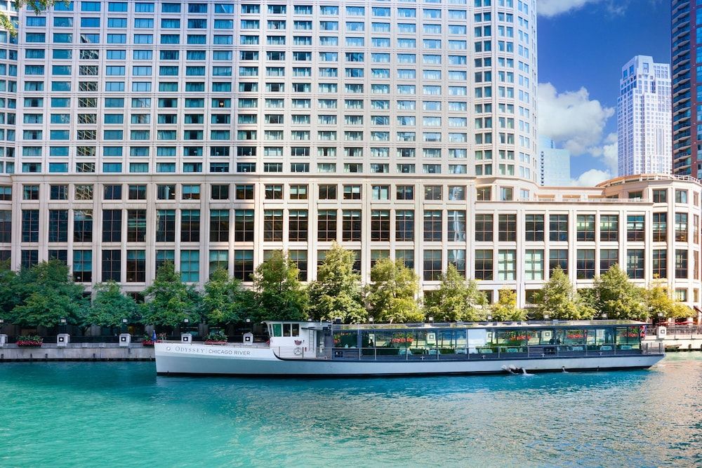 Sheraton Grand Chicago Riverwalk - Exterior - 2