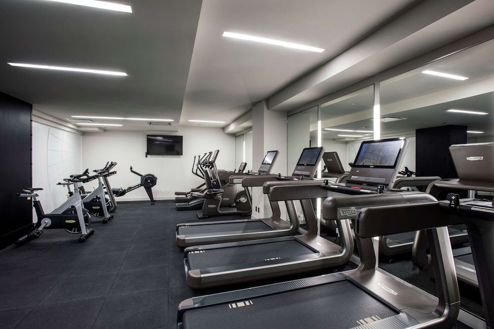 LondonHouse Chicago, Curio Collection by Hilton - Fitness facility