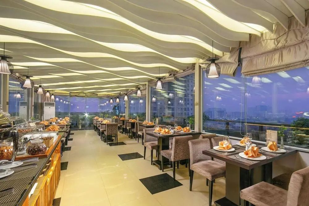 Parkside Sunline Hotel - Primary image