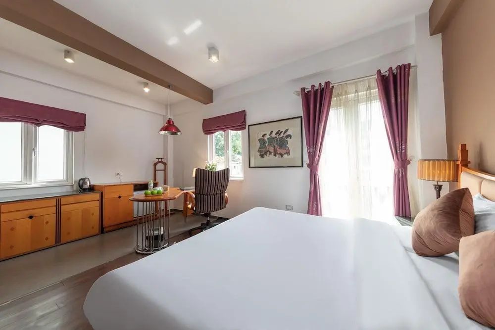 Golden Sunshine Villa Hotel and Travel - Primary image - 1