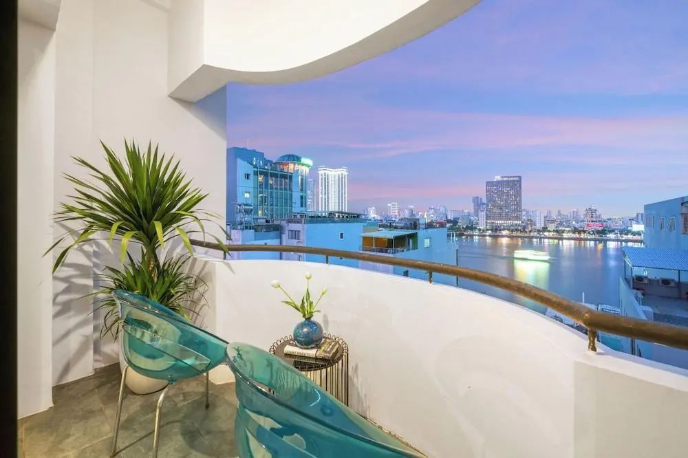 Satya Da Nang Hotel Han Market - City view - 2