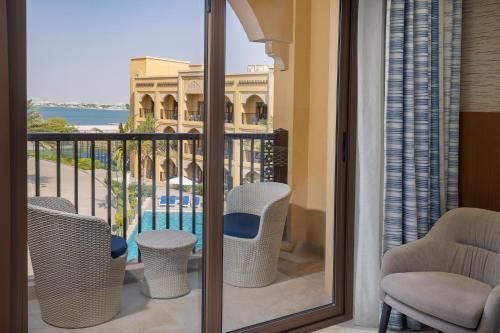 DoubleTree by Hilton Resort & Spa Marjan Island - Balcony/terrace