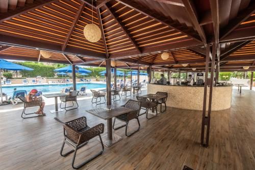 BM Beach Hotel photo 4
