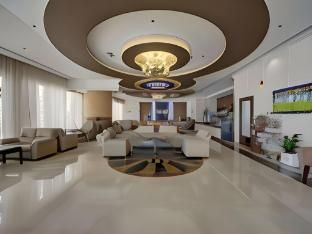 Ewan Ajman Suites Hotel main photo