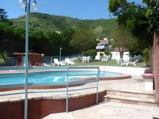 Hotel Aoma Villa Carlos Paz - Swimming pool - 1