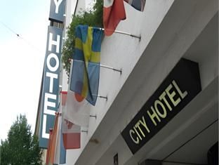 City-Hotel - Entrance