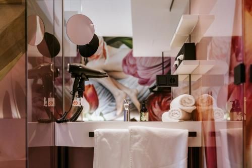 ART-INN Design Self-Check-in-Hotel - Bathroom - 4