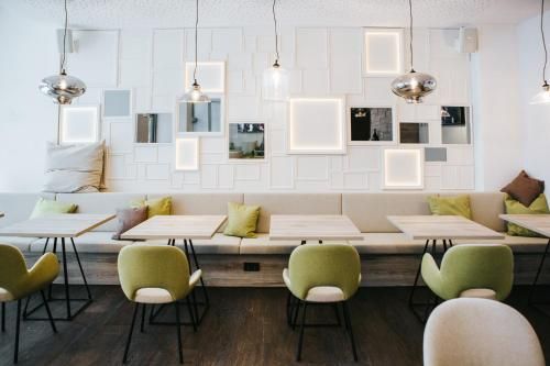 Hotel Schwarzer Bar - Restaurant - 3