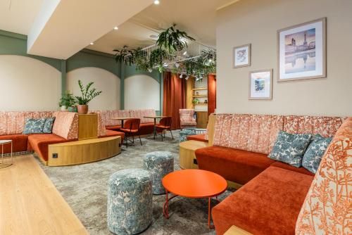 Stadtoase Kolping Hotel - Lobby - 2