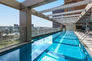 Oaks Brisbane Casino Tower Suites - Swimming pool - 2
