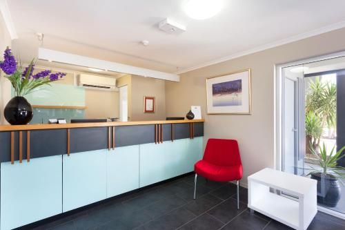 Rocklea International Motel - Lobby - 4