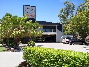 Rocklea International Motel - Exterior view