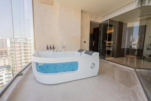 Ramada by Wyndham Cox's Bazar Kolatoli Beach photo 3